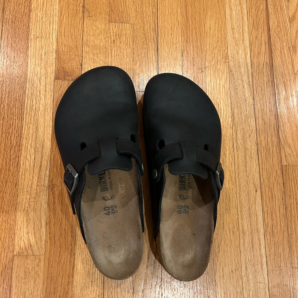Birkenstock Boston Black Clogs